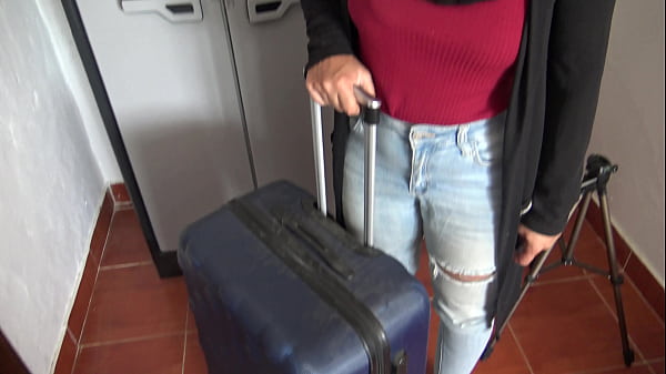 Turkish muslim immigrant is SHOCKED when british man tells her to piss from her hairy pussy